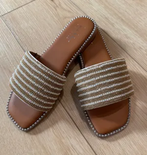 Nicole Miller Beaded Slip On Sandals 8.5 thumbnail 1
