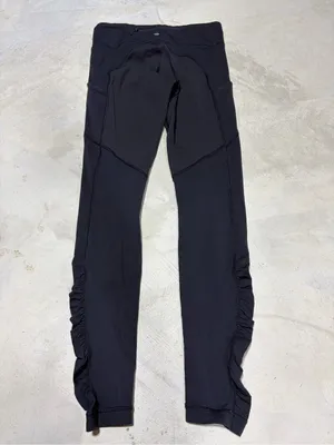 Lululemon cinched bottom black leggings 6 thumbnail 9