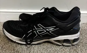Asics Gel-Kayano 26 Black & White Running Shoe Women’s Size 7.5 thumbnail 1