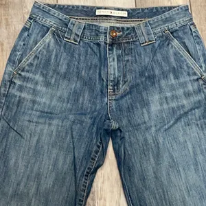 Tommy Hilfiger retro jean capris size 4 thumbnail 3