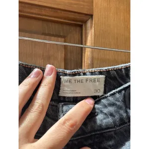 FREE PEOPLE Moxie Pull-On Barrel Jeans in Night Hawk Black Size 30 thumbnail 6