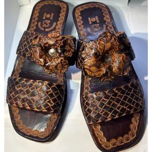 Real Leather Flower Embellished Sandals Handmade From Jamaica Size 8 thumbnail 1