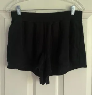 Hollister shorts thumbnail 1