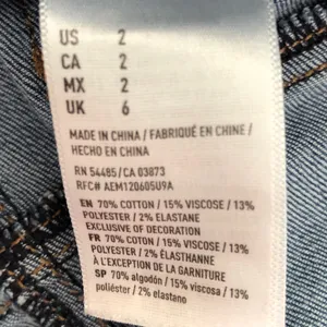 American Eagle Jean Shorts with Frayed Hem Size 2 thumbnail 5