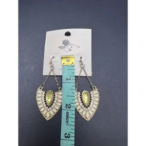 New! Gold Tone Chandelier Fan Shape Cream Soft Yellow Rhinestone Drop Earrings thumbnail 5