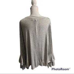 Marled Super cute LS T-shirt w/ double ruffles at cuffs. thumbnail 3