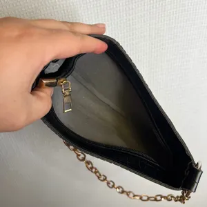Y2K Black Crocodile Embossed Short Shoulder Bag with Gold‎ Chain Strap thumbnail 6