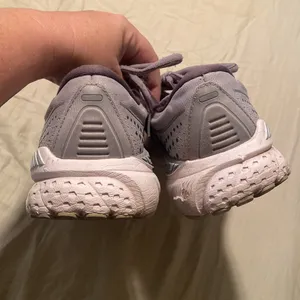 Brooks Adrenaline GTS 21 Running Shoe thumbnail 4