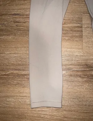 TNA Aritzia Leggings thumbnail 2