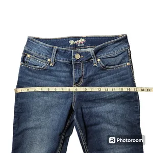 Wrangler Bootcut Distressed‎ Jeans thumbnail 3