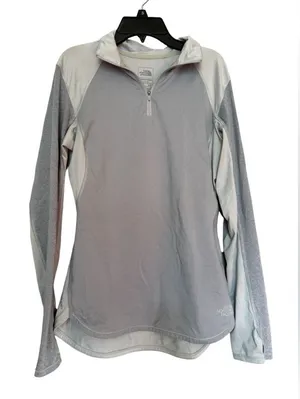 The North Face long‎ sleeved 1/4 zip shirt gray size S women’s thumbnail 1