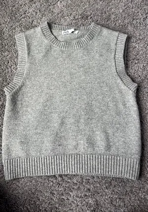 ZARA Sweater Vest thumbnail 1