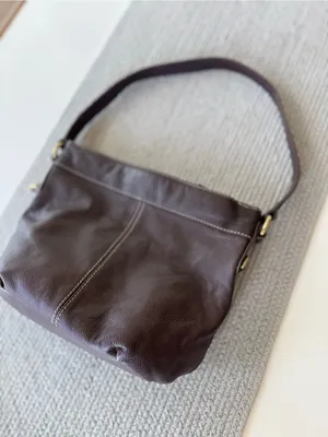 Vintage 90’s Croft & Barrow Brown Leather Shoulder Bag with Contrast Stitching thumbnail 3