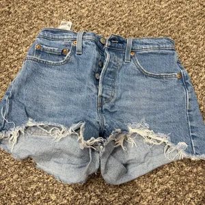 Levi’s 501 Shorts thumbnail 1