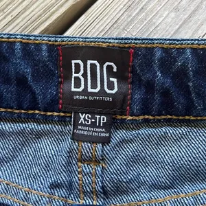 BDG Women's Dark Wash Raw Hem Denim Mini Skirt Size XS thumbnail 3