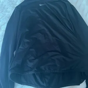 Nike Black Long Sleeve T-Shirt thumbnail 1