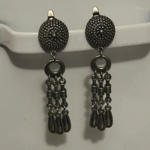 Vintage Silver Tone Clip On Dangle Earrings thumbnail 2