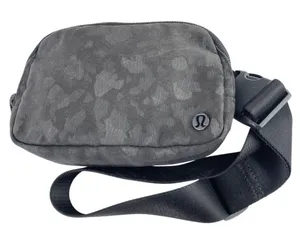 Lululemon Everywhere Belt Bag Black Gray Camo Pockets Keys Fanny Pack Handbag thumbnail 1