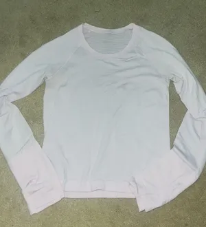 Lululemon Long Sleeve Swiftly Tech thumbnail 1