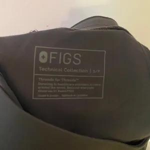FIGS Charcoal Gray Zamora Jogger Scrub Pants Uniform Women's size Small Petite thumbnail 2