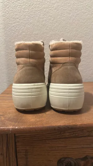 Ecco Women’s Sporty Boots Leather Tan Size 9.5 thumbnail 2