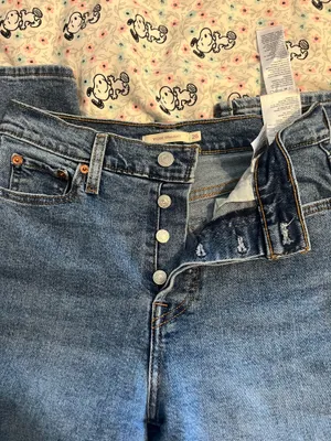 Levi’s Wedgie Straight Jeans thumbnail 2