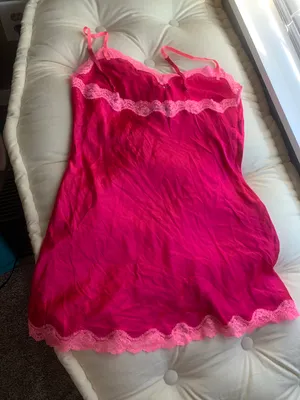 Gown thumbnail 2