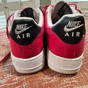 Vintage Nike Air Force 1 Quilted Pink Sneakers Size 8 thumbnail 4