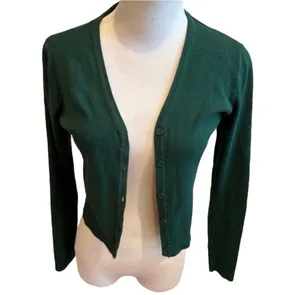 Brandy Melville Hunter Green Cardigan Sweater Vneck S M Preppy Classic Cropped thumbnail 2