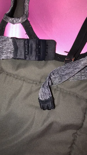 PINK VS Bra thumbnail 3