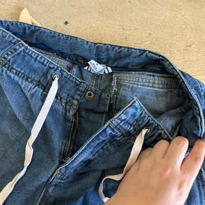 2006 Gap Denim Tie Waist Mini Shorts thumbnail 7