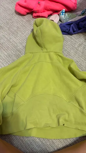 Lululemon Scuba thumbnail 3