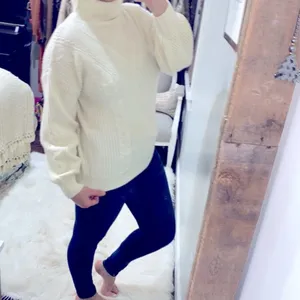 TURTLENECK ivory color cable knit sweater size small oversized thumbnail 3