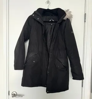 Women’s black HFX winter coat thumbnail 1