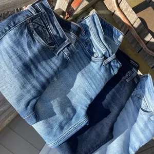 Buckle Light Blue Cropped Ankle Jeans thumbnail 9