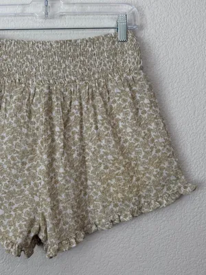 NWOT Entro 100% Cotton Tan Floral Smocked High-Waisted Ruffle Shorts, Sz Small thumbnail 6