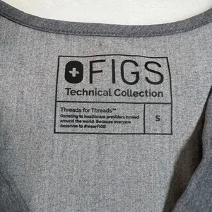 FIGS Technical Collection V-Neck Casma Three-Pocket Scrub Top Size S Uniform thumbnail 4