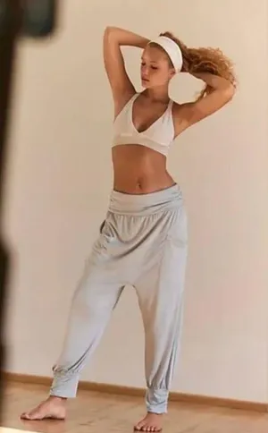 NWOT FREE PEOPLE Movement X Free People Victory Harem Pants - Beach Fog thumbnail 3
