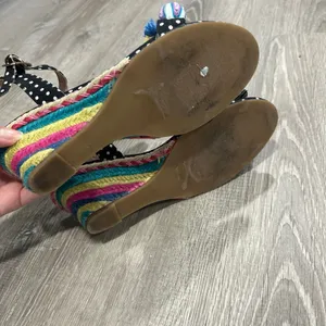 Betsey Johnson Koko Polka Dot Rainbow Wedge Sandal Heels Size 7 thumbnail 6