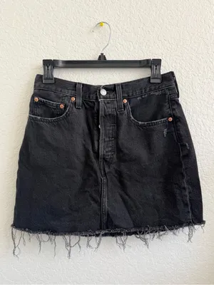 Levi's‎ Ribcage Skirt Denim Jean Black Frayed Hem Mini Skirt Size 28 thumbnail 2