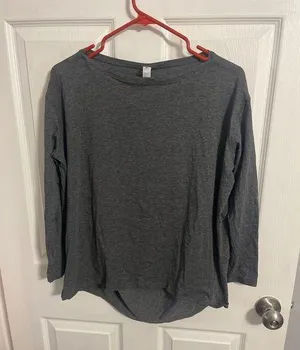 CRZ YOGA Long Sleeve Workout Shirt Size XS New With Tags thumbnail 1