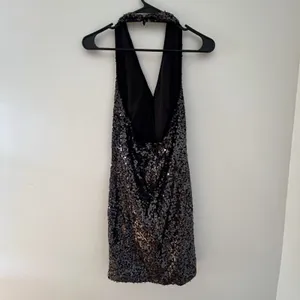 SHO by Tadashi Shoji Sleeveless Black‎ Sequin Halter Dress Size M thumbnail 4