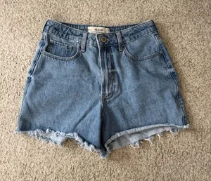Hollister Shorts High-Rise thumbnail 1