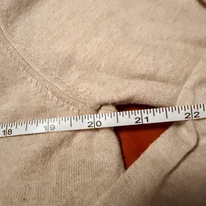 J crew 100% cotton crew neck cream‎ sweater size L thumbnail 2