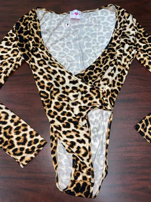 NWOT Buddy Love Leopard Print Linda Surplice Bodysuit thumbnail 3