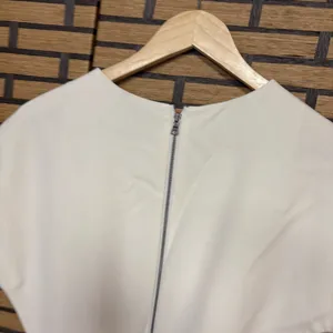 Alice + Olivia Virgil‎ White Dress Size 0 thumbnail 11