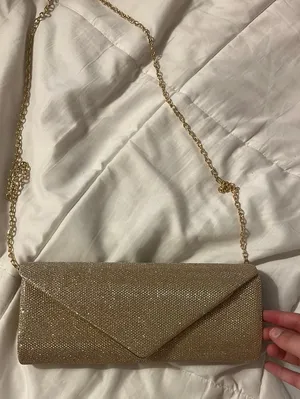 Gold purse thumbnail 1