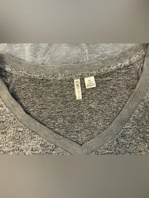 Women’s Cato Brand Soft V-Neck Long Sleeve Tunic - Gray Size X-LARGE thumbnail 2
