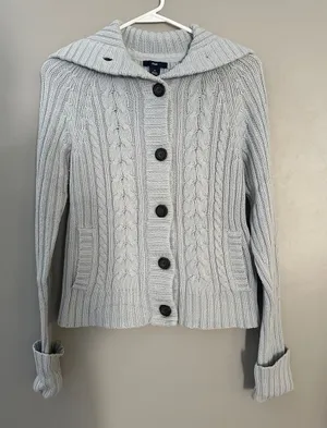 Women’s Gap Blue Gray Solid Cable-Knit Collared Button Front Cardigan Sweater M thumbnail 1