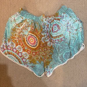 Mossimo Supply Co Floral Shorts thumbnail 1